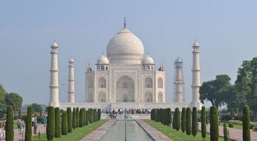 Attractive Taj Mahal of view